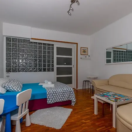 Right On The Crikvenica