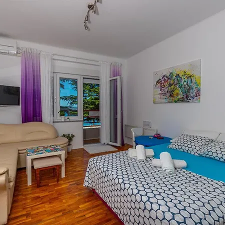 Right On The Crikvenica